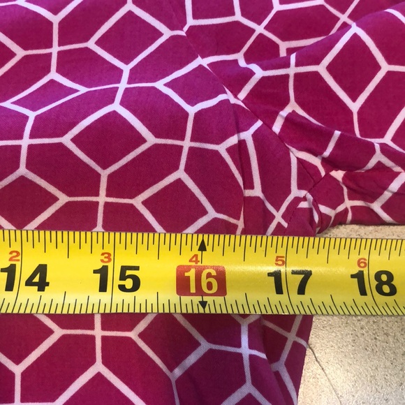 🔴 CROWN & IVY LONG SLEEVE GEOMETRIC PRINT BLOUSE PINK WHITE GREEN SIZE PS - Picture 11 of 14